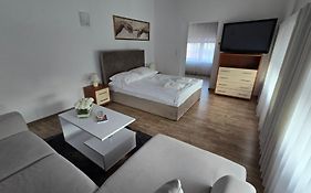 Motel Za Miedza